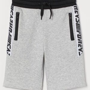 Boys H&M Gray‎ FOREVER Athletic Shorts with Zipper Pockets - Activewear-12/13 sz